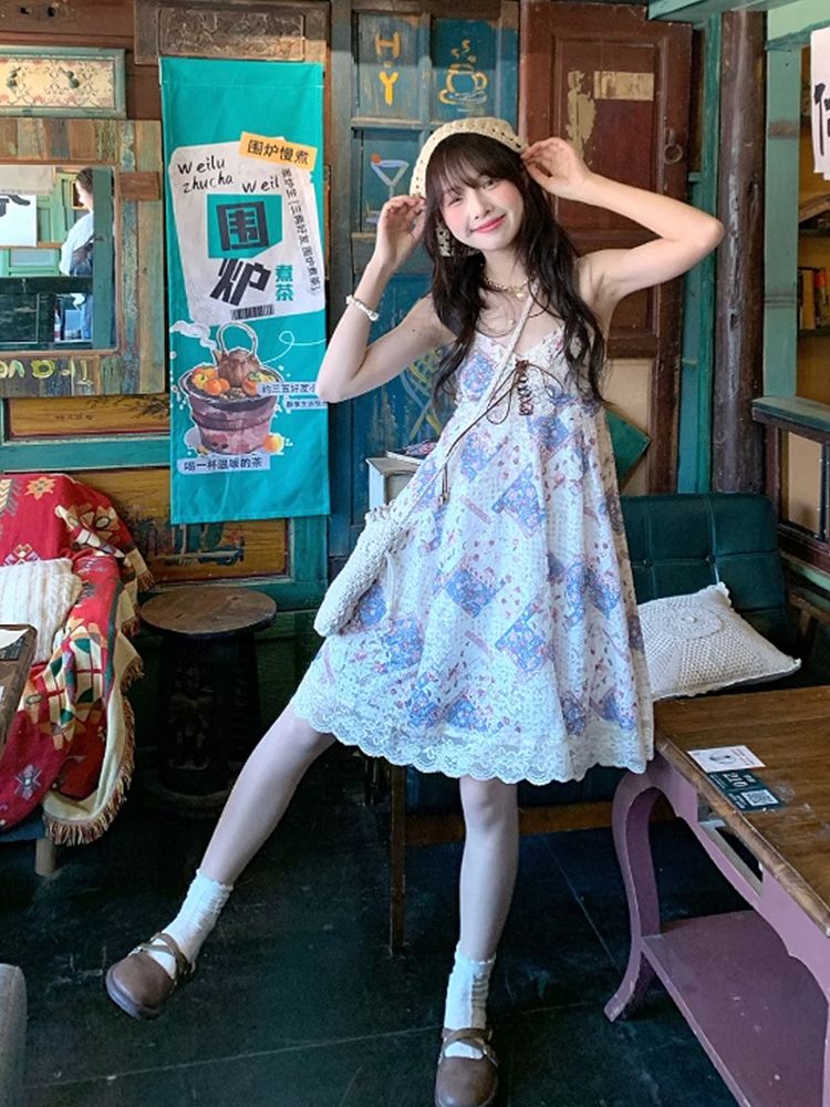 Letni zestaw w stylu vintage:  – Lace Trim Cami recenzja i cena